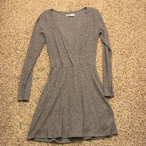 Hollister Chic Heather Gray Long Sleeve Dress